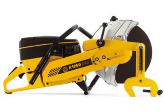 點擊查看詳細信息<br>標題：K1250內燃鋼軌鋸軌機 閱讀次數(shù)：2626