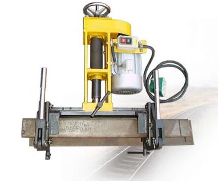 點擊查看詳細信息<br>標題：三相電動鋼軌鉆孔機 閱讀次數(shù)：2498