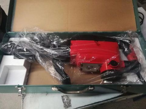 點擊查看詳細信息<br>標題：電鎬 閱讀次數(shù)：2219